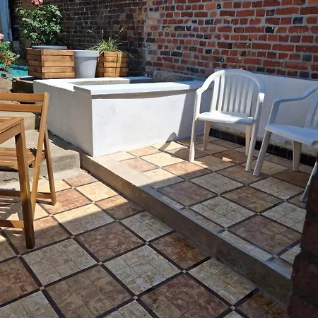 Дом отдыха Cozy Townhouse Near Lille - 3 Guests Ламберсар